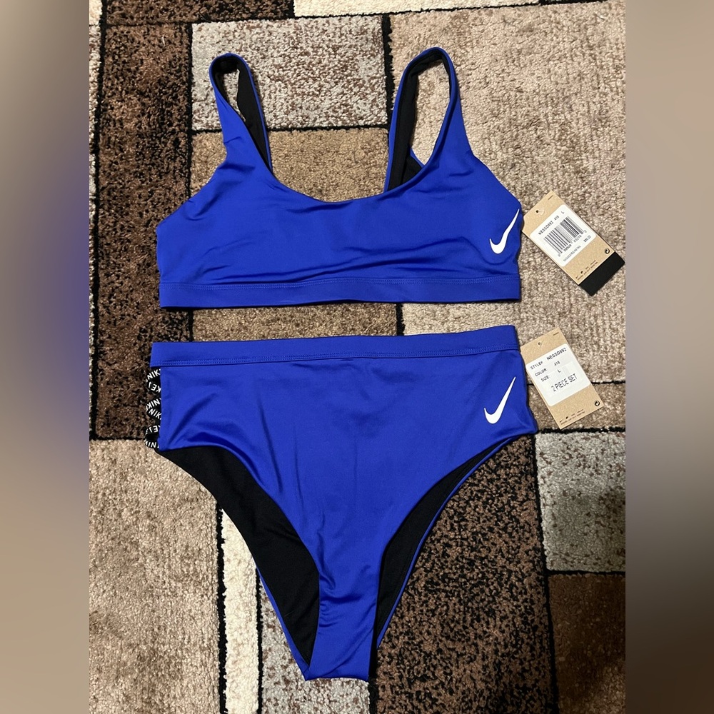 Nike Women’s Sneakerkini 2-Piece Set | NWT | Women’s Size L | Racer Blue